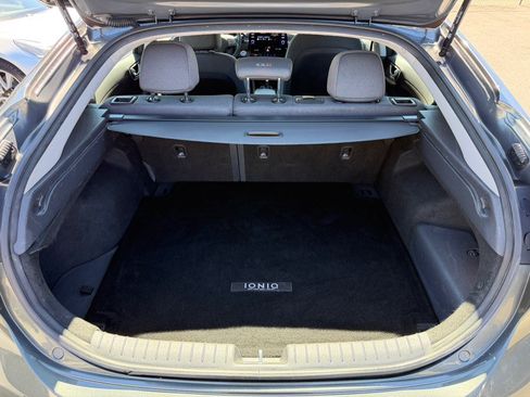 Used 2022 Hyundai Ioniq SE FWD image 43