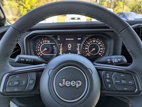 New 2026 Jeep Gladiator Rubicon AWD/4WD image 29