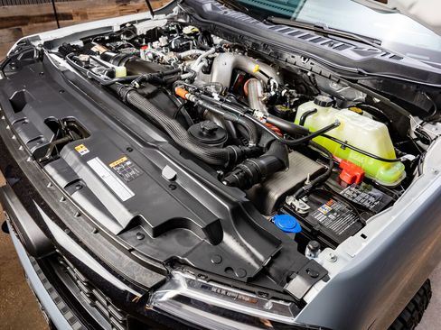 Used 2026 Ford F250 Lariat w/ Black Appearance Package image 40