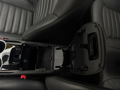 Used 2016 Ford Fusion SE w/ Equipment Group 202A FWD image 25