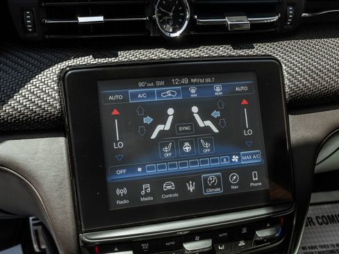 Used 2020 Maserati Quattroporte S GranLusso Q4 AWD/4WD image 22