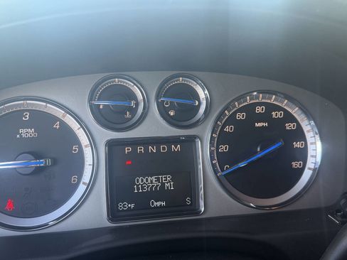 Used 2009 Cadillac Escalade AWD image 18