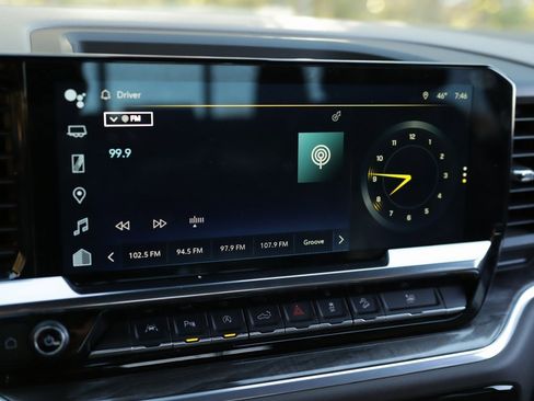 Used 2022 Chevrolet Silverado 1500 LTZ image 13