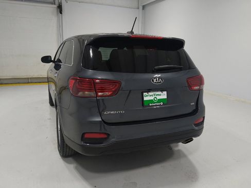 Used 2020 Kia Sorento LX image 6