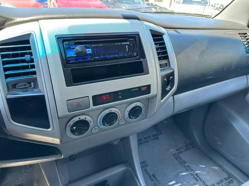 Used 2006 Toyota Tacoma PreRunner image 20