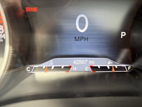 Used 2018 Jeep Cherokee Limited AWD/4WD image 33