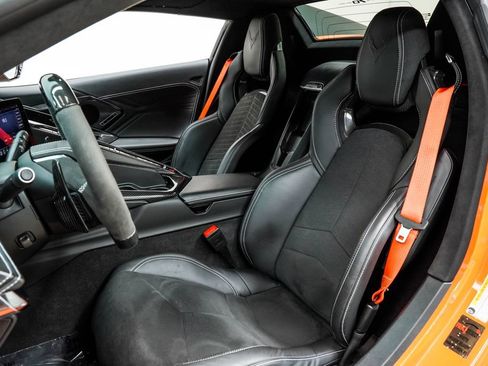 Used 2023 Chevrolet Corvette Z06 w/ Stealth Interior Trim Package RWD image 16