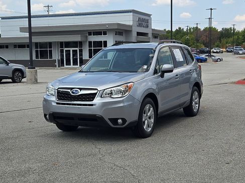 Used 2015 Subaru Forester 2.5i Limited AWD/4WD image 2