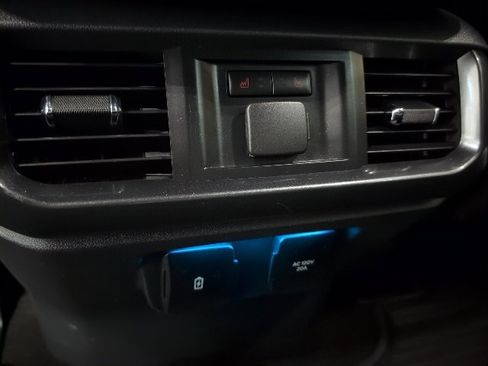 Used 2021 Ford F150 Lariat w/ Equipment Group 502A High image 36