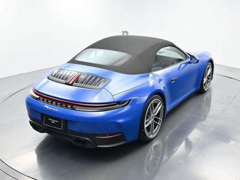 Certified 2025 Porsche 911 Carrera image 33