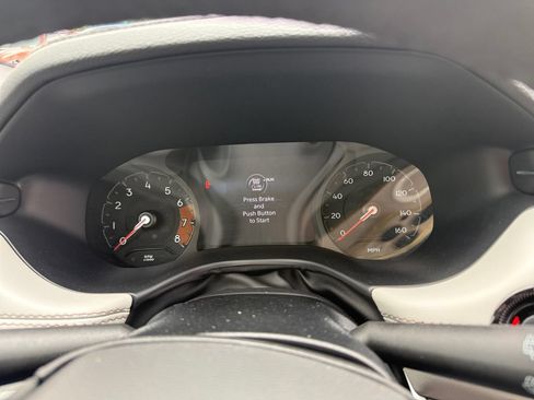 Used 2025 Jeep Compass Limited AWD/4WD image 16