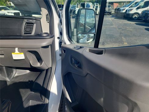 New 2026 Ford Transit 250 148 Medium Roof w/ Load Area Protection Package RWD image 16