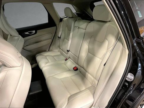 Used 2024 Volvo XC60 T8 Ultimate w/ Protection Package Premier AWD/4WD image 23