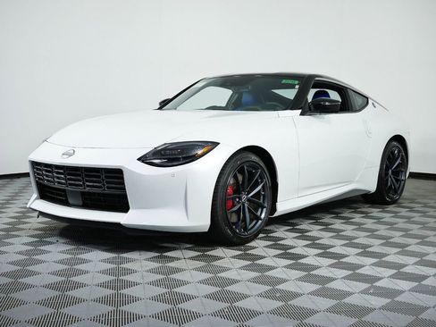 New 2024 Nissan Z Performance w/ Floor Mat Package image 4
