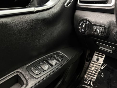 Used 2019 Maserati Ghibli S GranSport image 13