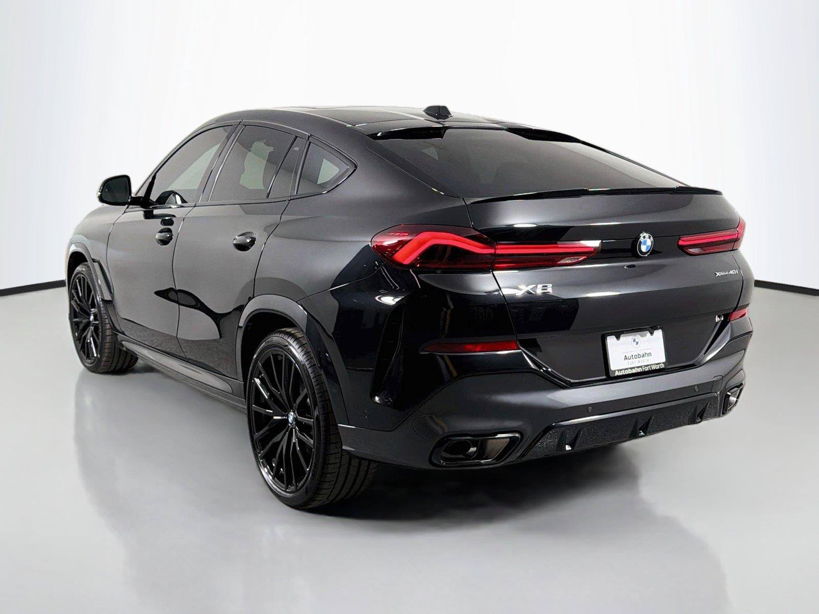 New 2027 BMW X6 xDrive40i w/ Climate Comfort Package AWD/4WD image 7