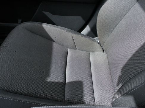 Used 2023 Honda CR-V EX image 19