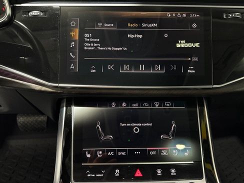 Used 2020 Audi Q8 Prestige w/ Prestige Package image 78