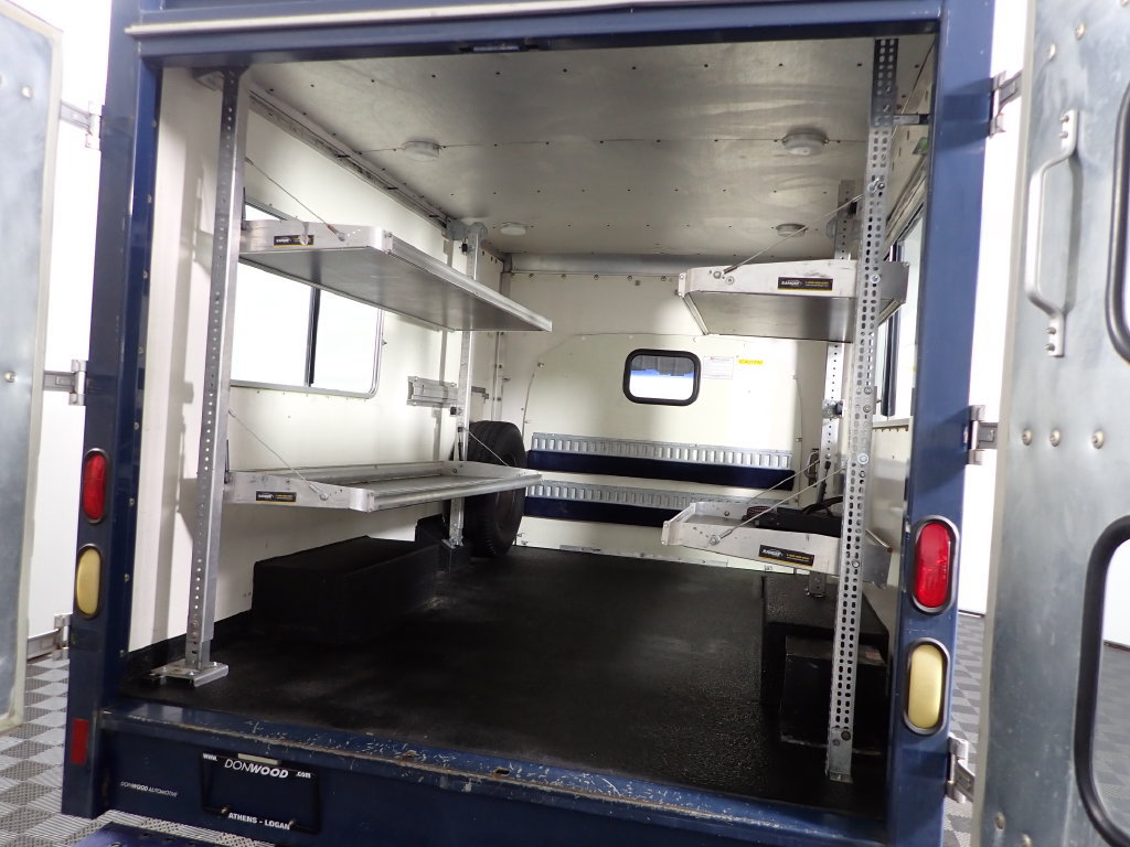 Used 1999 Chevrolet Express 3500 RWD image 15