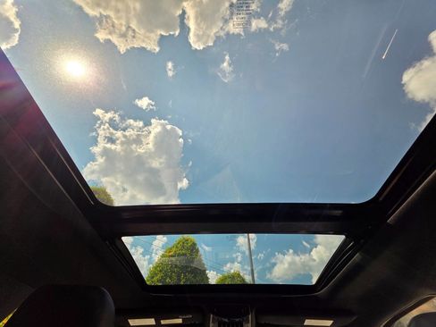 Used 2018 Ford F150 Raptor w/ Equipment Group 802A Luxury image 34