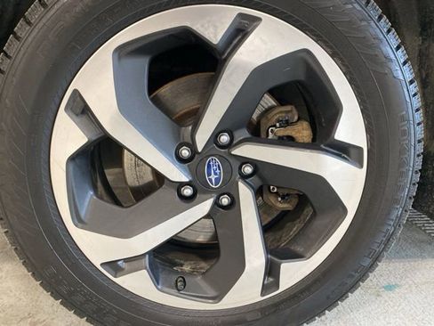 Used 2023 Subaru Forester Touring image 5