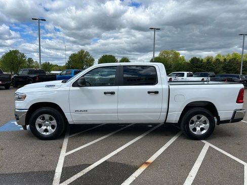 New 2026 RAM 1500 4x4 Crew Cab image 5