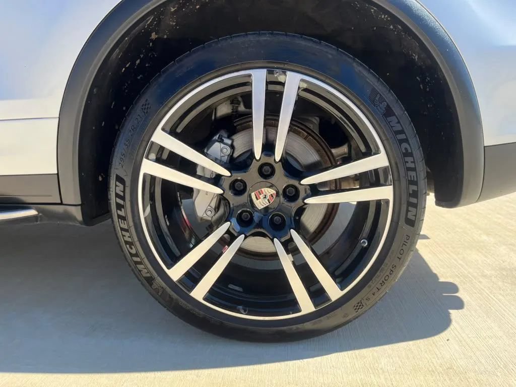 Used 2012 Porsche Cayenne S AWD/4WD image 53