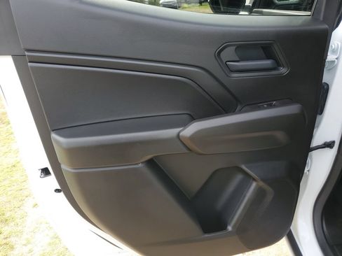 Used 2026 Chevrolet Colorado W/T RWD image 14