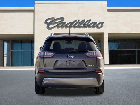 Used 2020 Jeep Cherokee Limited w/ Luxury Group image 4