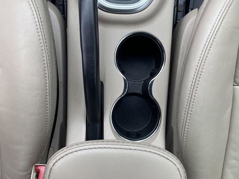 Used 2013 Chrysler 200 Limited image 28