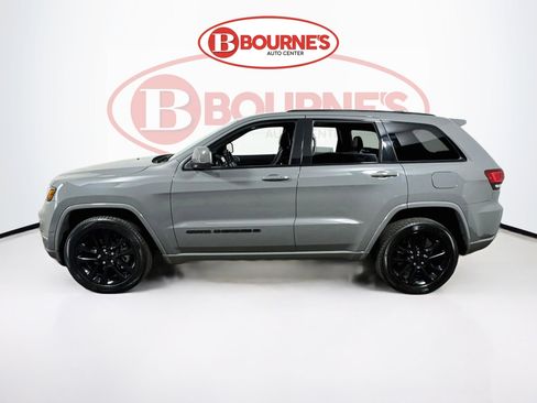 Used 2022 Jeep Grand Cherokee Laredo X AWD/4WD image 8