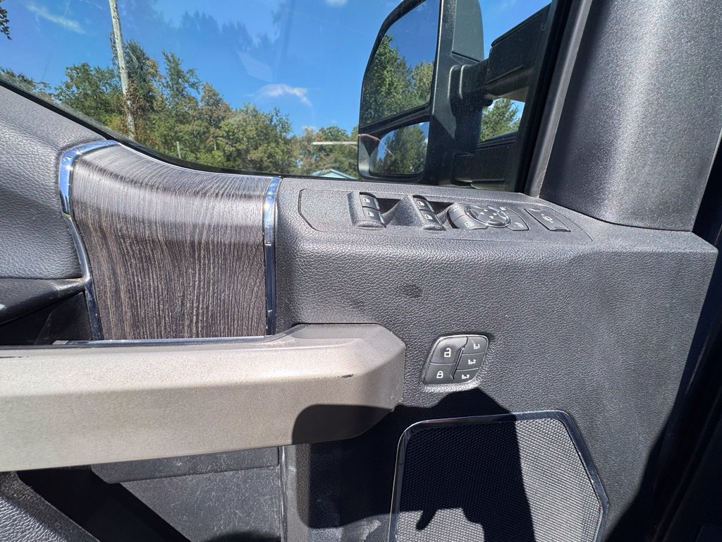 Used 2021 Ford F350 Lariat w/ Lariat Ultimate Package AWD/4WD image 21