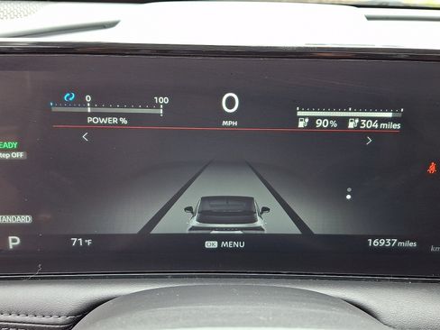 Used 2024 Nissan Ariya AWD image 23