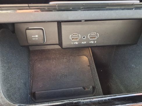 Used 2024 Jeep Wagoneer Series II w/ Flexible Seating Group RWD image 23