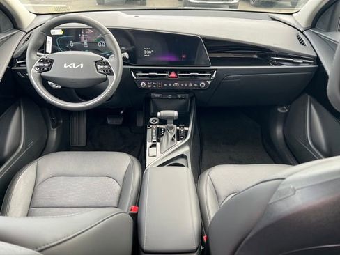 New 2026 Kia Niro SX image 12