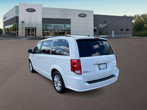 Used 2020 Dodge Grand Caravan SXT FWD image 7