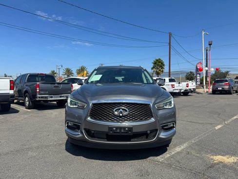 Used 2019 INFINITI QX60 Luxe w/ Essential Package FWD image 14