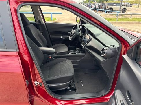 Used 2024 Nissan Kicks SV FWD image 14