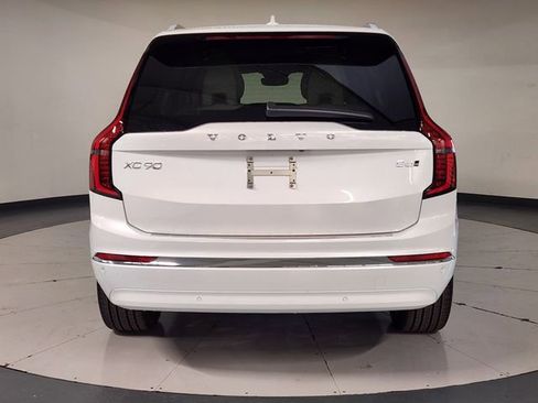 New 2026 Volvo XC90 B6 Ultra w/ Protection Package Premier AWD/4WD image 10