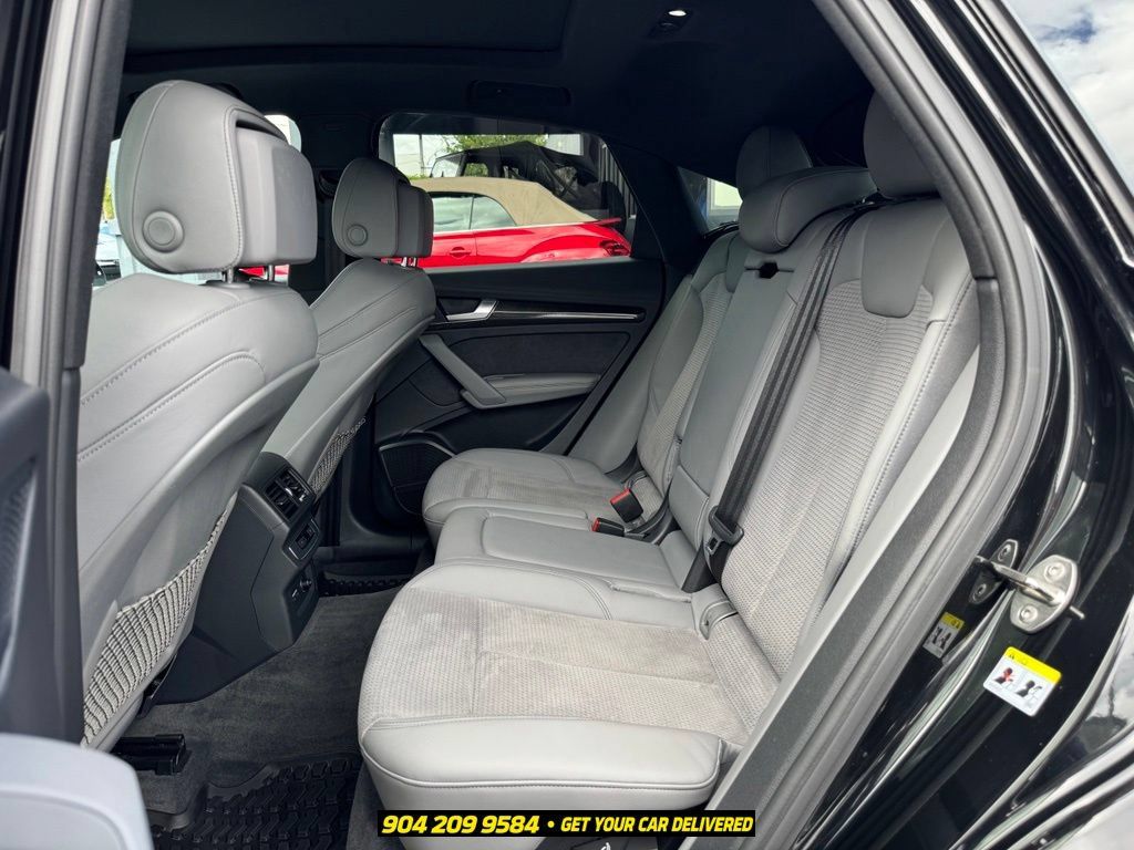 Used 2022 Audi SQ5 Premium Plus w/ Premium Plus Package AWD/4WD image 30