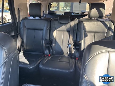 Used 2024 Ford Expedition XLT image 32