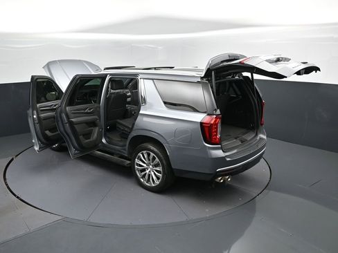 Used 2022 GMC Yukon Denali w/ Denali Premium Package image 49