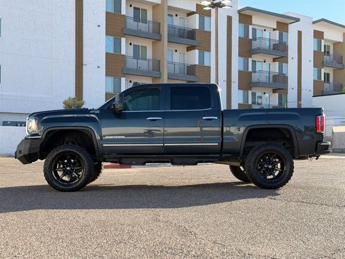 Used 2017 GMC Sierra 1500 SLT w/ Suspension Package, Off-Road AWD/4WD image 9