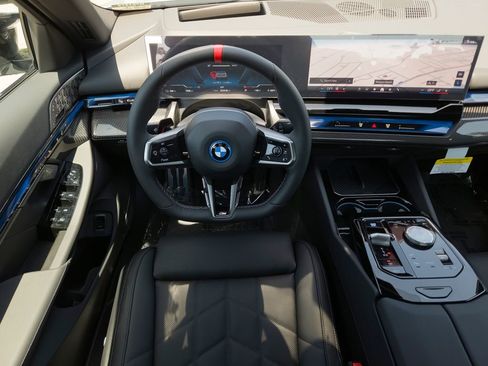 New 2026 BMW i5 AWD/4WD image 16