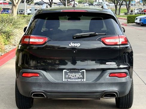 Used 2015 Jeep Cherokee Latitude w/ Comfort/Convenience Group image 6