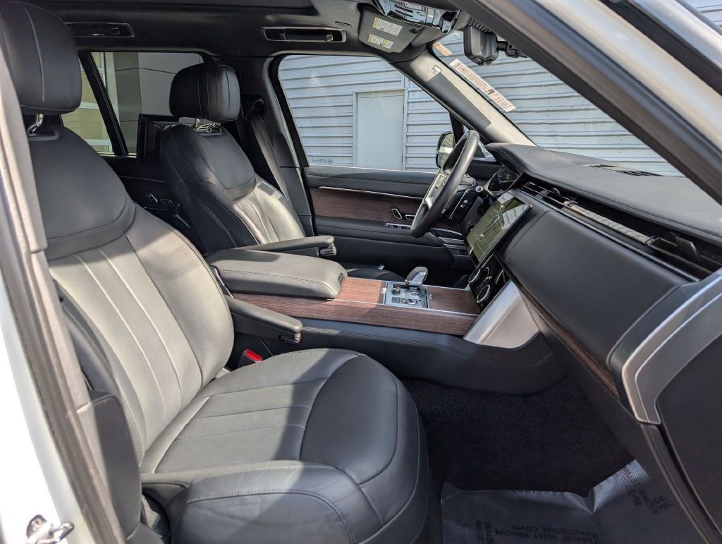 Used 2023 Land Rover Range Rover Autobiography AWD/4WD image 33