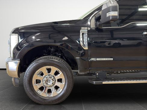Used 2018 Ford F350 Lariat w/ Chrome Package AWD/4WD image 2