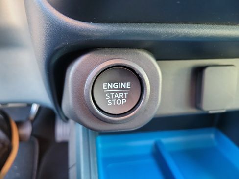 New 2025 Ford Maverick XLT w/ XLT Luxury Package FWD image 24