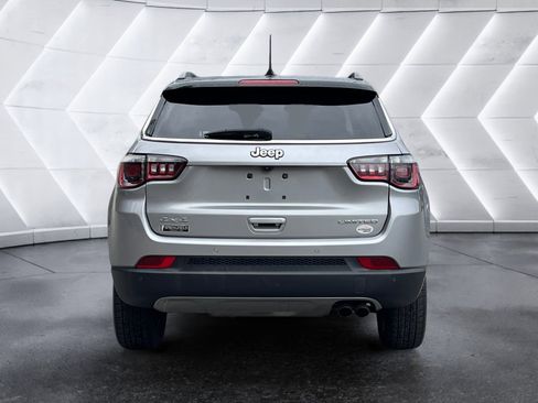 Used 2022 Jeep Compass Limited image 5