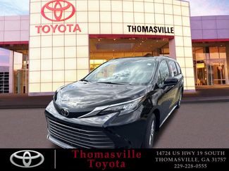 New 2026 Toyota Sienna XLE video 1
